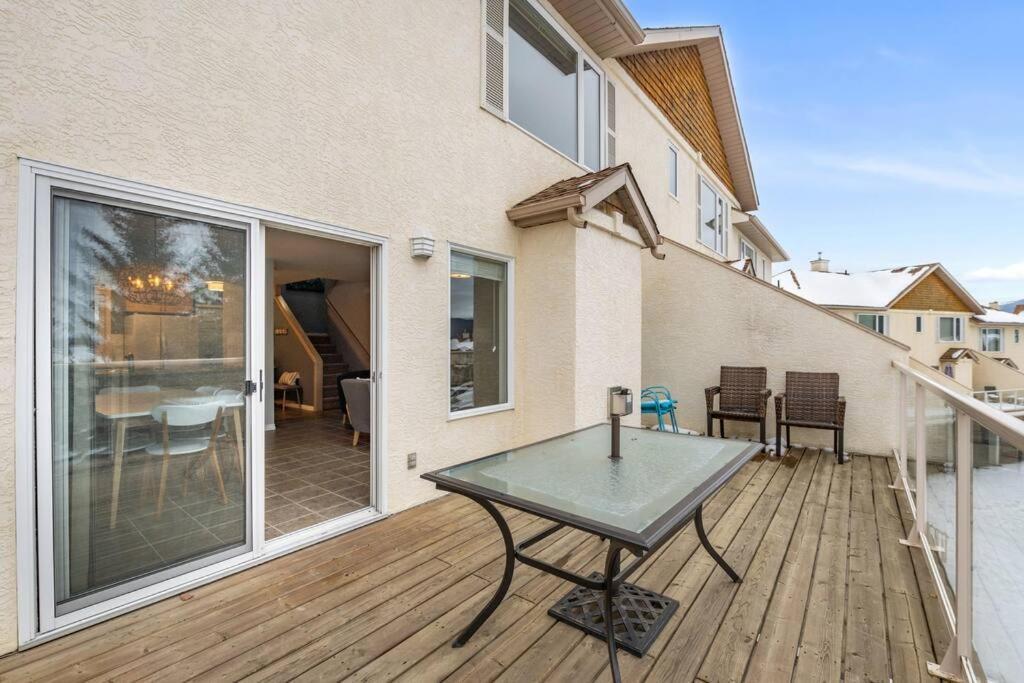 R&r Relaxation Ridge, Private Hot Tub, Spacious Holiday home *